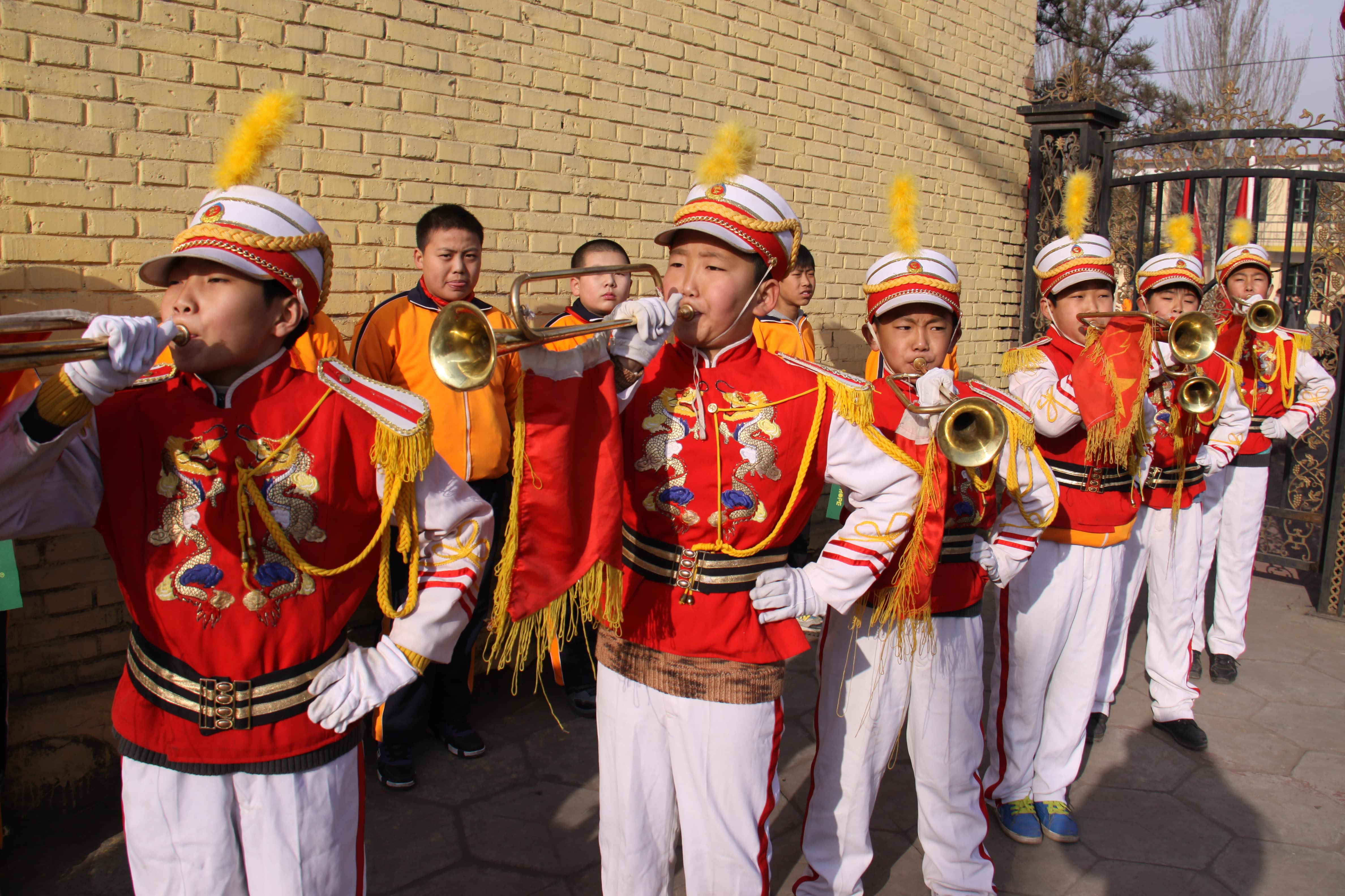 第22所 包头市西北门玩球体育董丽萍小学 第22所 包头市西北门玩球体育董丽萍小学