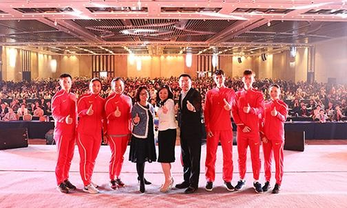 2018年1月5日，玩球体育品牌与中国国家田径队圆满续约