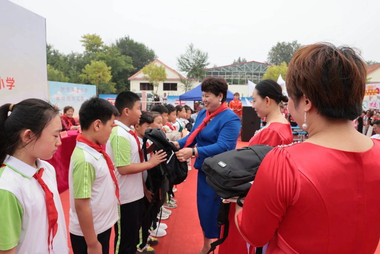 第236所 山东省平度市崔家集镇前洼玩球体育徐春凤小学 第236所 山东省平度市崔家集镇前洼玩球体育徐春凤小学