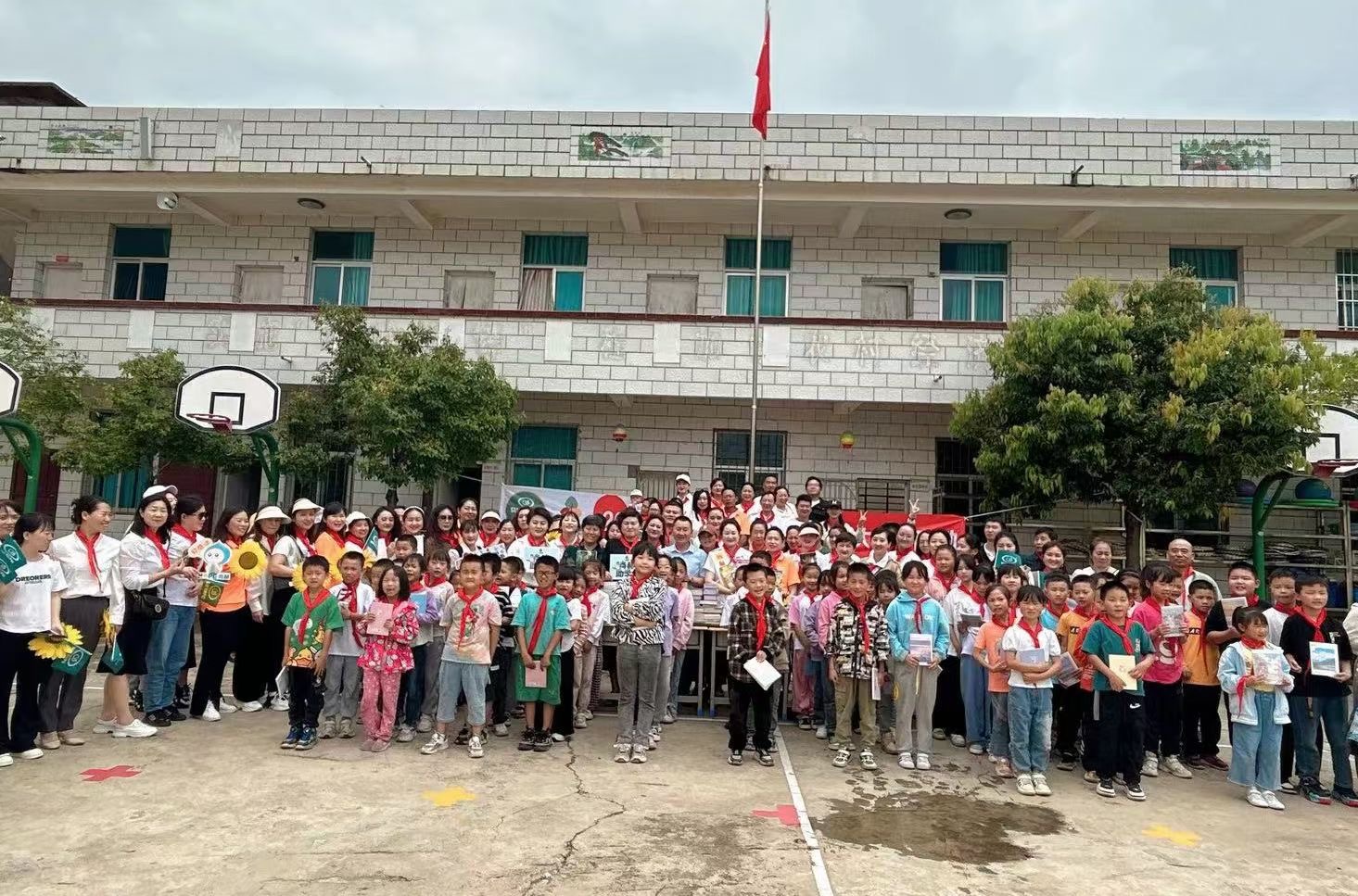 让爱延续,从未间断 | 玩球体育公益季暖心回访 让爱延续,从未间断 | 玩球体育公益季暖心回访