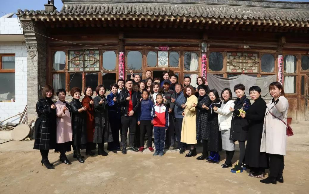 第202所 代县阳明镇阳明堡玩球体育刘小梅学校