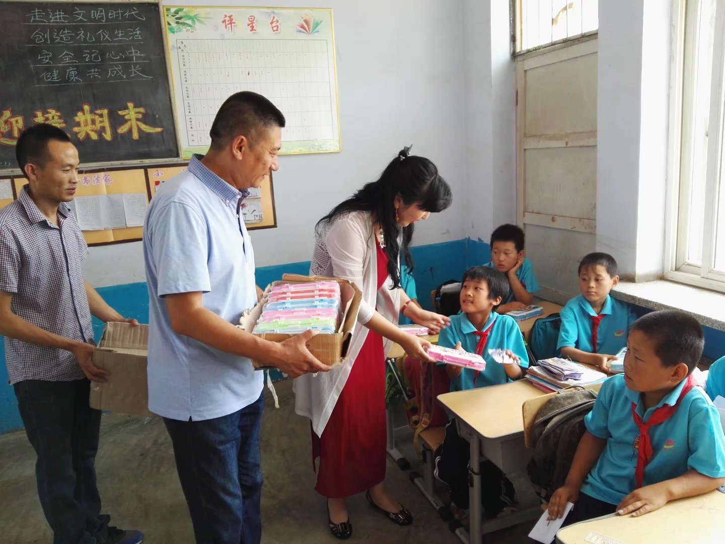 第57所  辽宁省葫芦岛市建昌县娘娘庙乡玩球体育张越小学