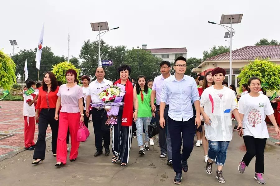 第106所 静海区沿庄镇三禅房玩球体育徐静小学 第106所 静海区沿庄镇三禅房玩球体育徐静小学