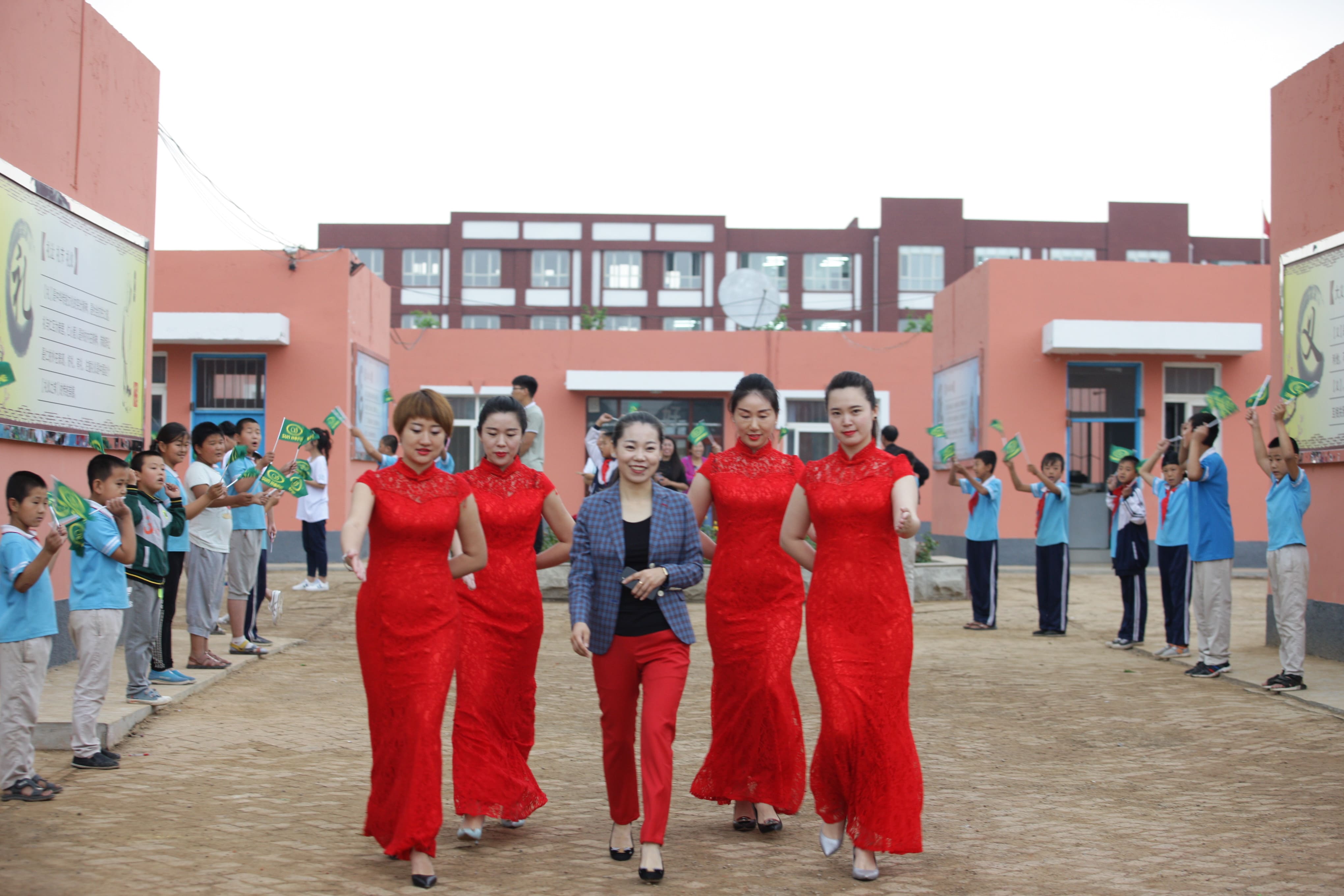 第108所 北票市常河营乡玩球体育刘双燕小学 第108所 北票市常河营乡玩球体育刘双燕小学