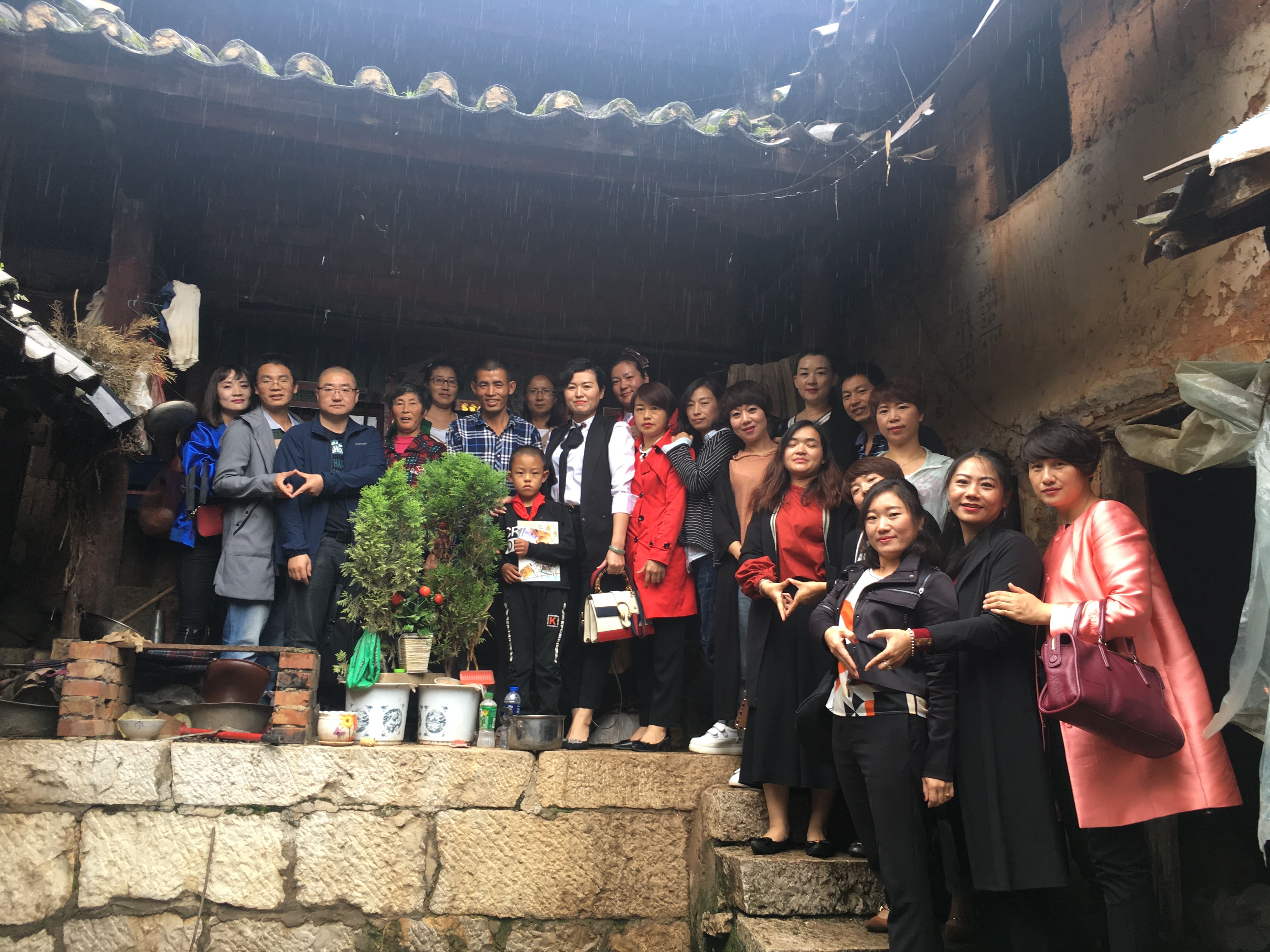 第151所 石林彝族自治县路美邑中心学校鱼龙坝玩球体育李凤琼小学 第151所 石林彝族自治县路美邑中心学校鱼龙坝玩球体育李凤琼小学